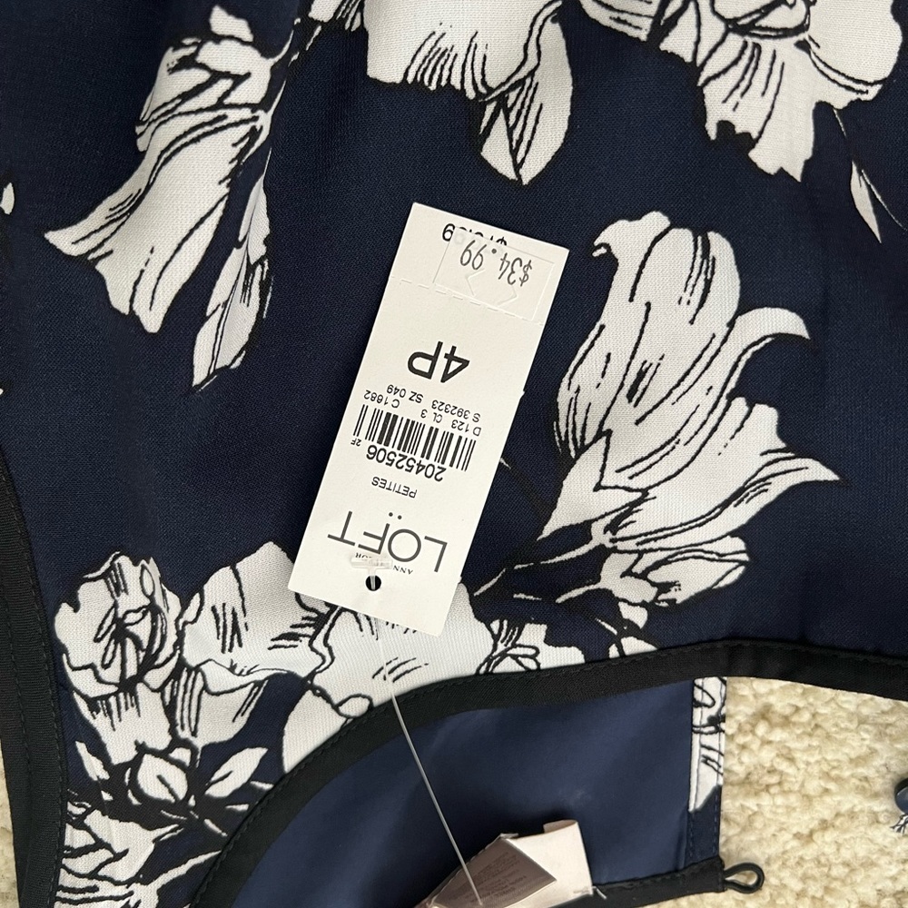 NWT Ann Taylor Loft Navy Blue Dress with Floral Print Size 4P - Picture 3 of 6